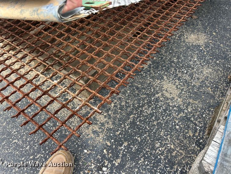 image for item FC2609 McCloskey R105 screen mesh 