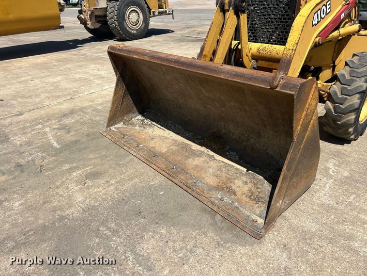 image for item FC2629 1998 John Deere 410E backhoe