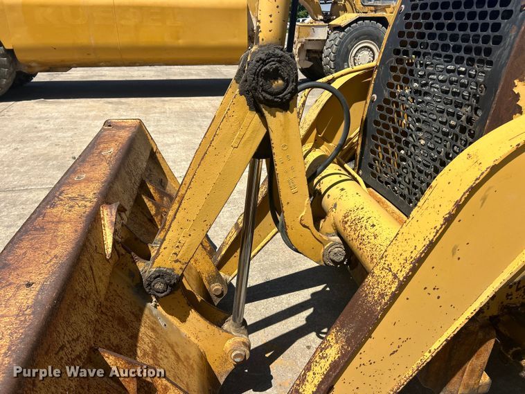 image for item FC2629 1998 John Deere 410E backhoe