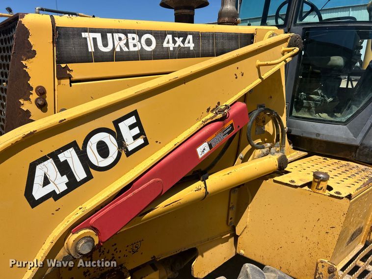 image for item FC2629 1998 John Deere 410E backhoe
