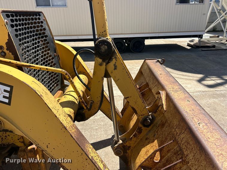 image for item FC2629 1998 John Deere 410E backhoe