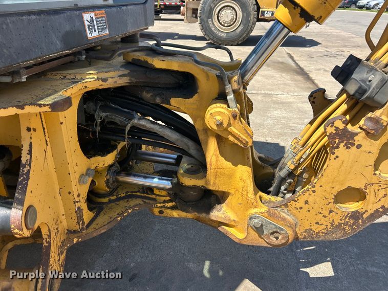 image for item FC2629 1998 John Deere 410E backhoe