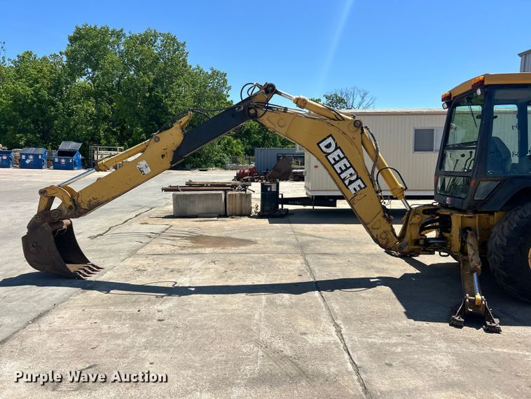 image for item FC2629 1998 John Deere 410E backhoe