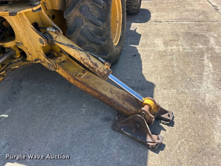 image for item FC2629 1998 John Deere 410E backhoe