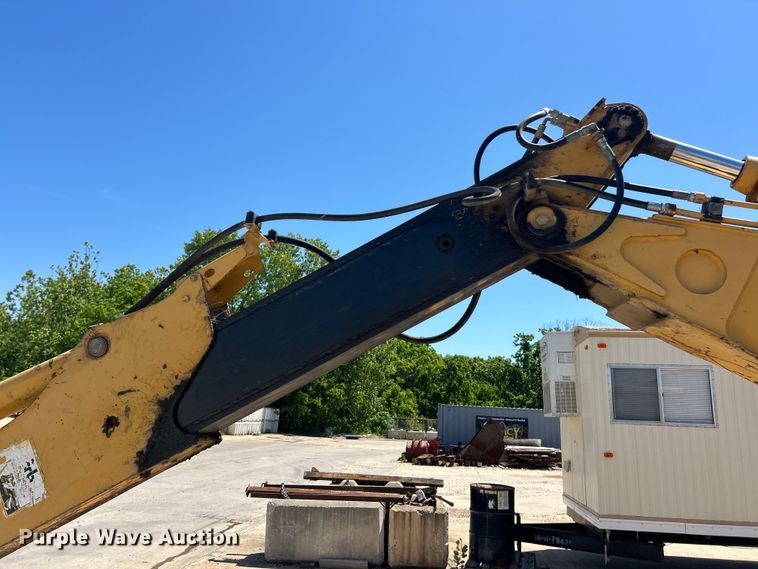 image for item FC2629 1998 John Deere 410E backhoe