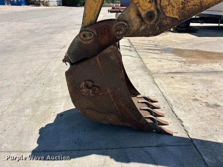 image for item FC2629 1998 John Deere 410E backhoe