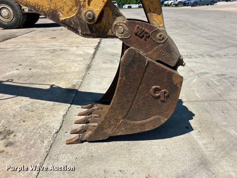 image for item FC2629 1998 John Deere 410E backhoe