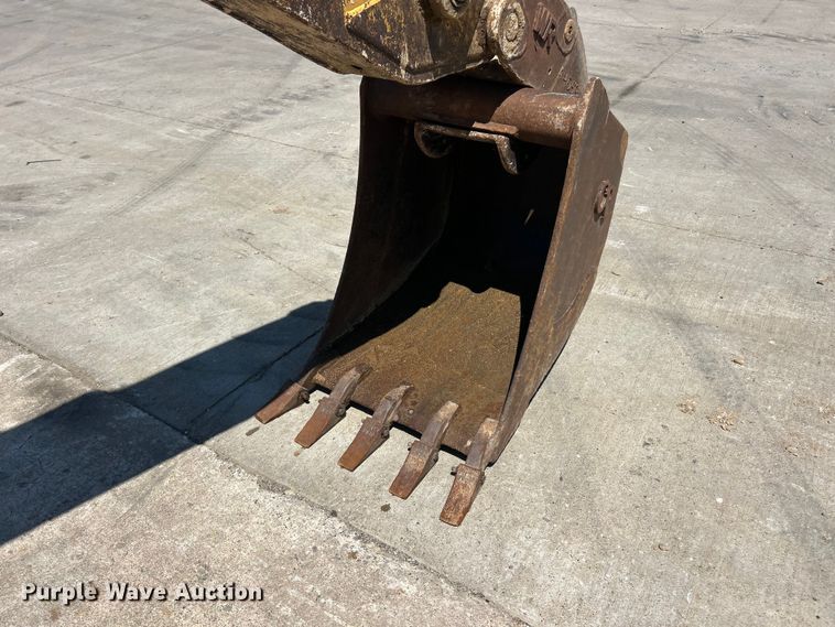 image for item FC2629 1998 John Deere 410E backhoe