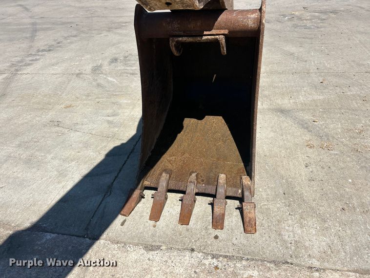 image for item FC2629 1998 John Deere 410E backhoe