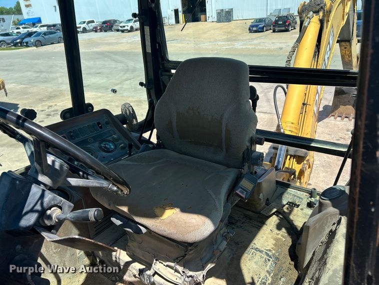 image for item FC2629 1998 John Deere 410E backhoe