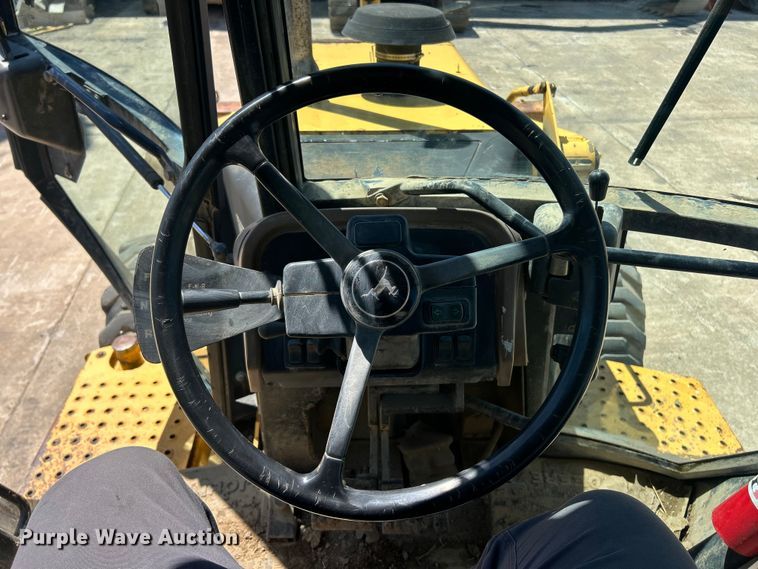 image for item FC2629 1998 John Deere 410E backhoe