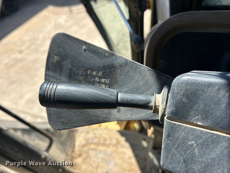 image for item FC2629 1998 John Deere 410E backhoe