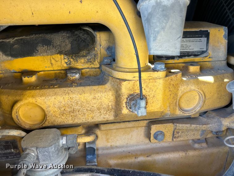 image for item FC2629 1998 John Deere 410E backhoe