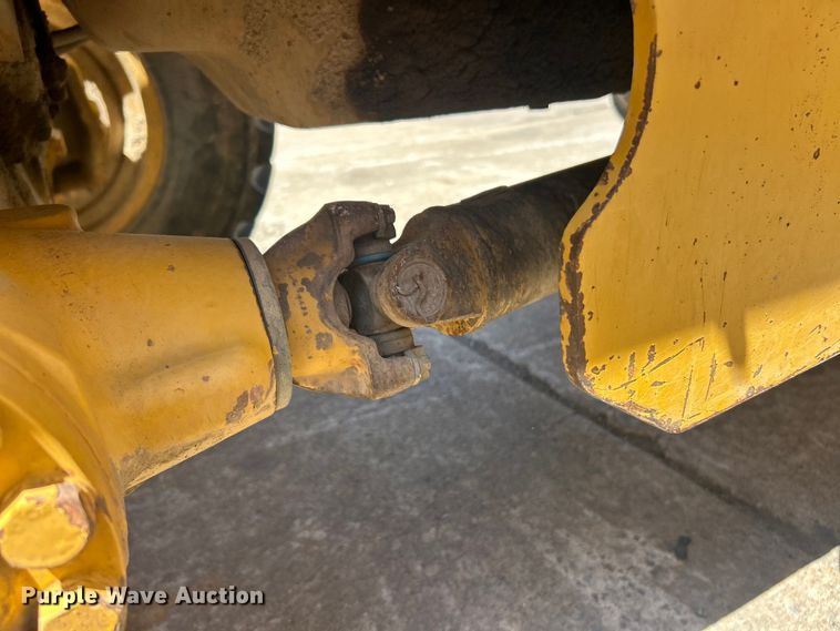 image for item FC2629 1998 John Deere 410E backhoe
