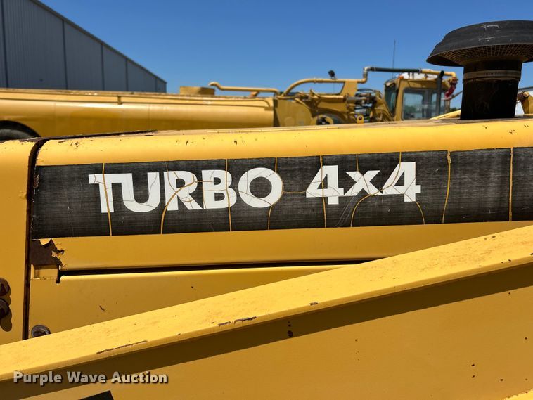 image for item FC2629 1998 John Deere 410E backhoe