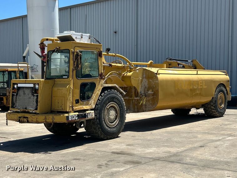 image for item FC2630 1986 Caterpillar 613C water wagon