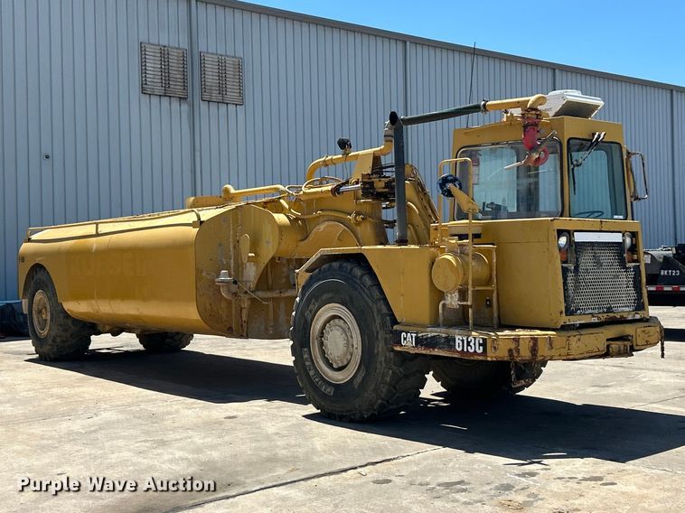 image for item FC2630 1986 Caterpillar 613C water wagon