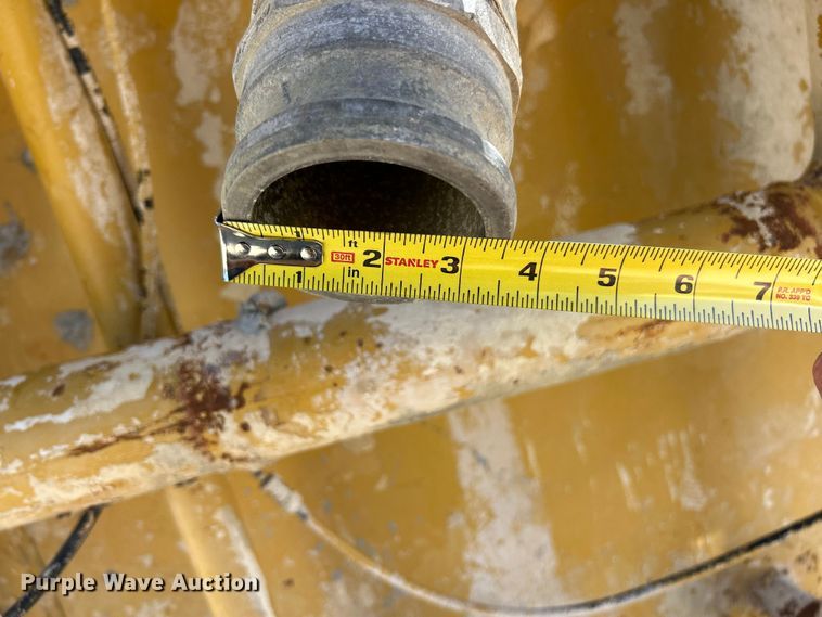 image for item FC2630 1986 Caterpillar 613C water wagon