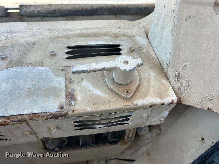 image for item FC2630 1986 Caterpillar 613C water wagon