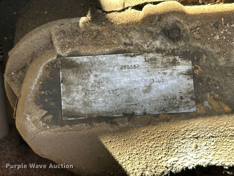 image for item FC2630 1986 Caterpillar 613C water wagon