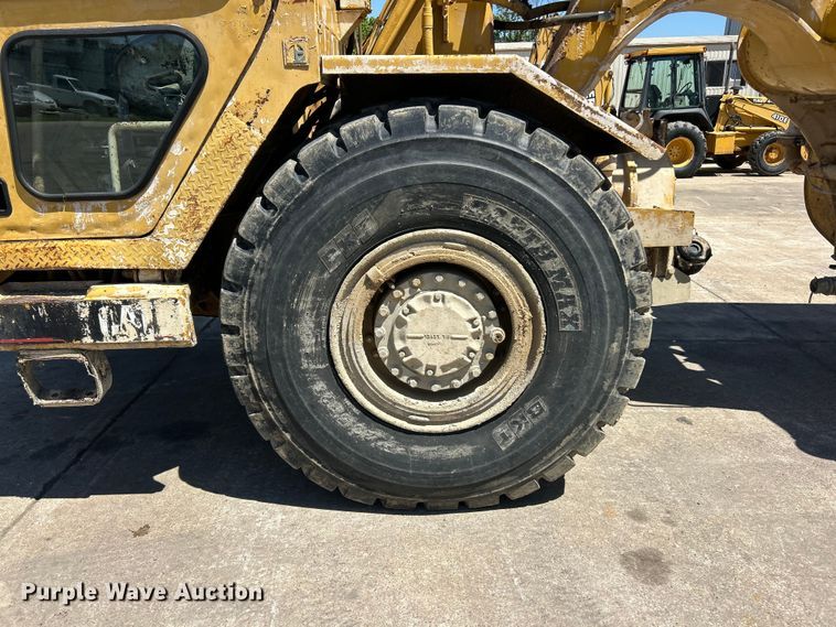 image for item FC2630 1986 Caterpillar 613C water wagon