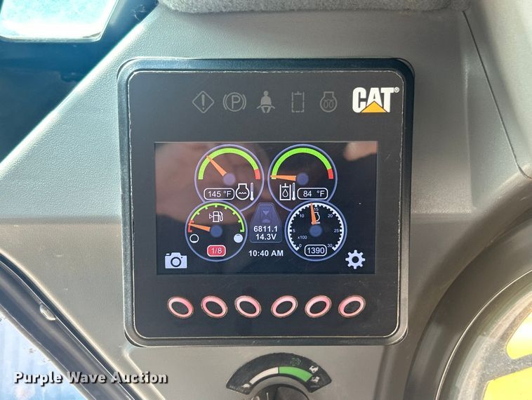 image for item FC2631 2018 Caterpillar 279D tracked skid steer loader