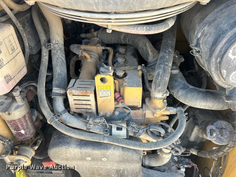 image for item FC2631 2018 Caterpillar 279D tracked skid steer loader