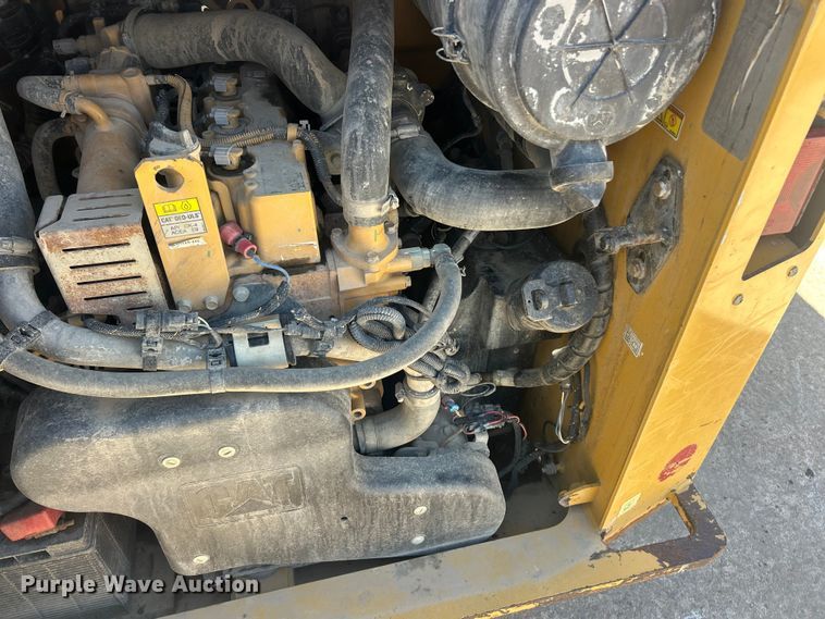 image for item FC2631 2018 Caterpillar 279D tracked skid steer loader