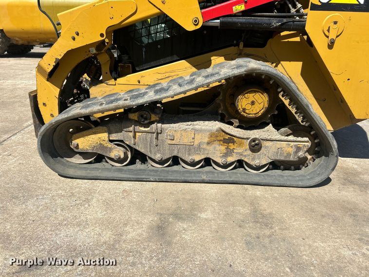 image for item FC2631 2018 Caterpillar 279D tracked skid steer loader