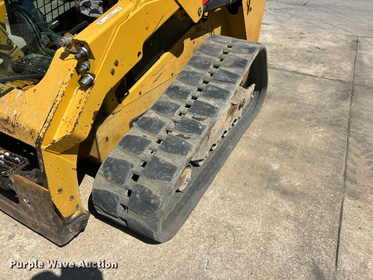 image for item FC2631 2018 Caterpillar 279D tracked skid steer loader
