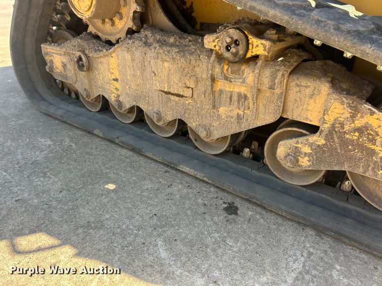 image for item FC2631 2018 Caterpillar 279D tracked skid steer loader