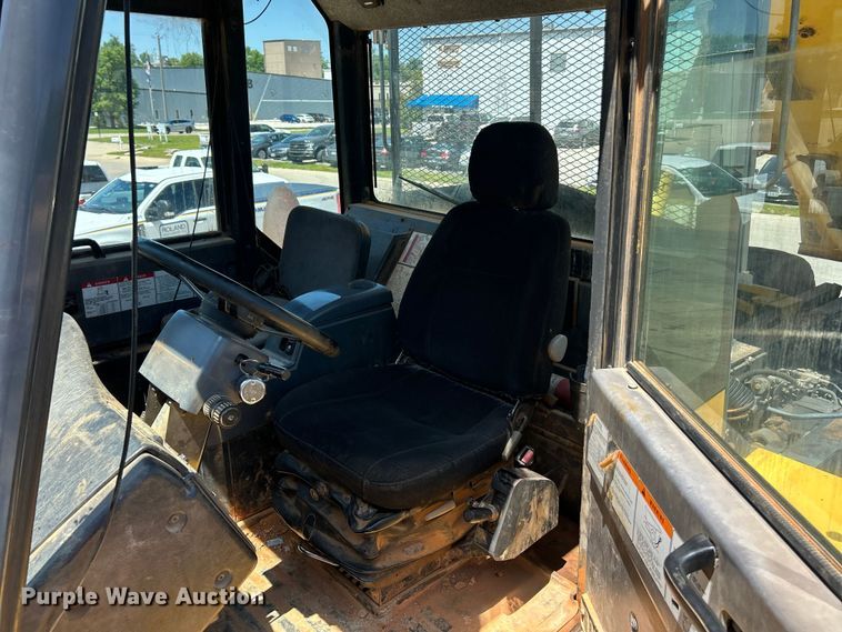 image for item FC2632 2006 Komatsu HM400-2 articulated haul truck