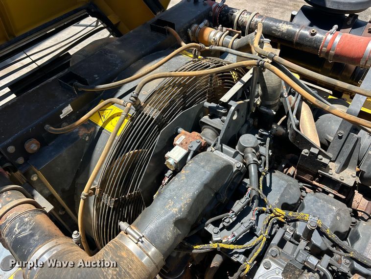 image for item FC2632 2006 Komatsu HM400-2 articulated haul truck