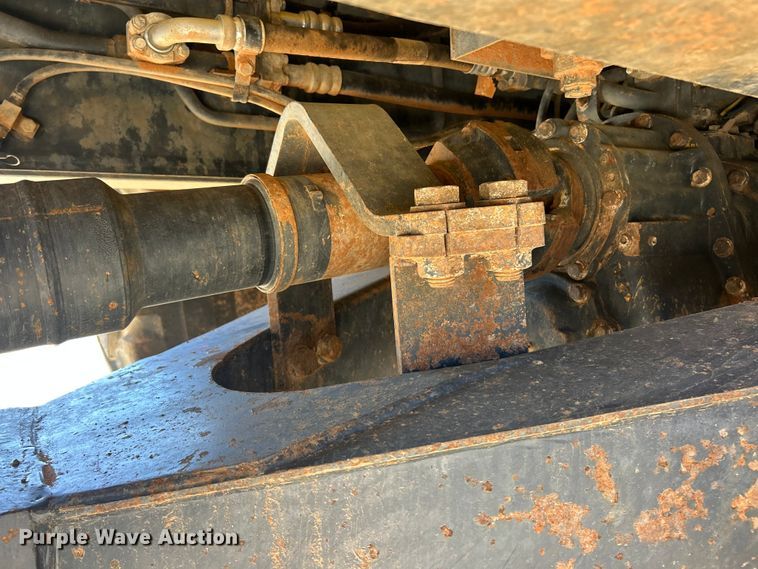 image for item FC2632 2006 Komatsu HM400-2 articulated haul truck