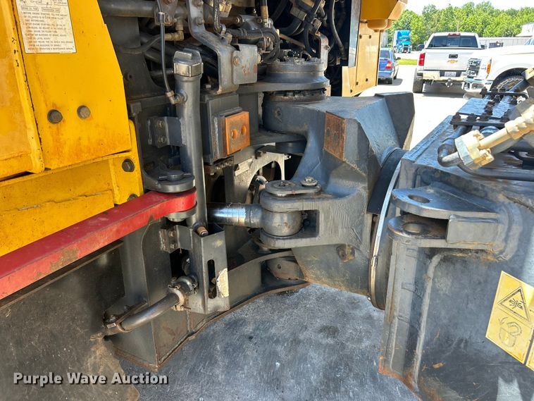 image for item FC2632 2006 Komatsu HM400-2 articulated haul truck