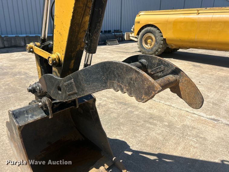 image for item FC2633 2018 Caterpillar 308E2CR mini excavator