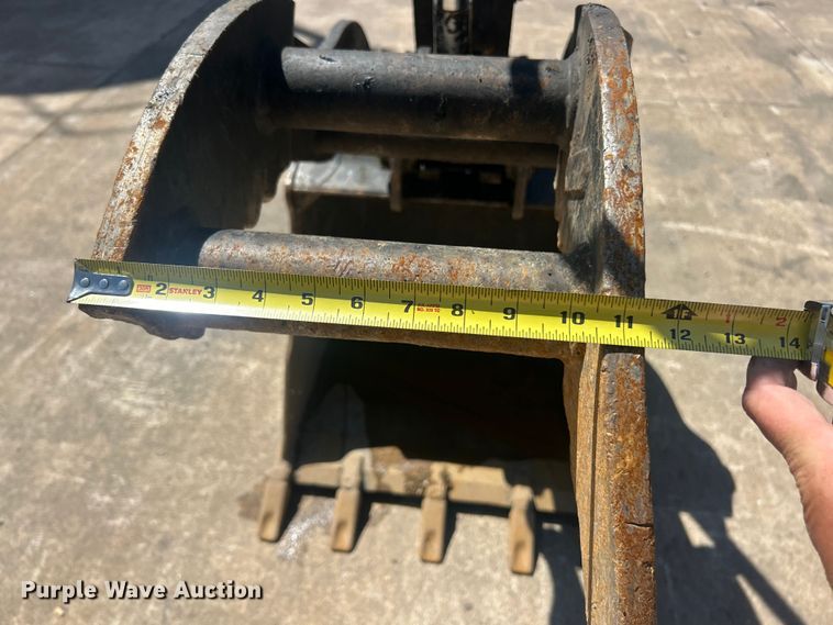 image for item FC2633 2018 Caterpillar 308E2CR mini excavator
