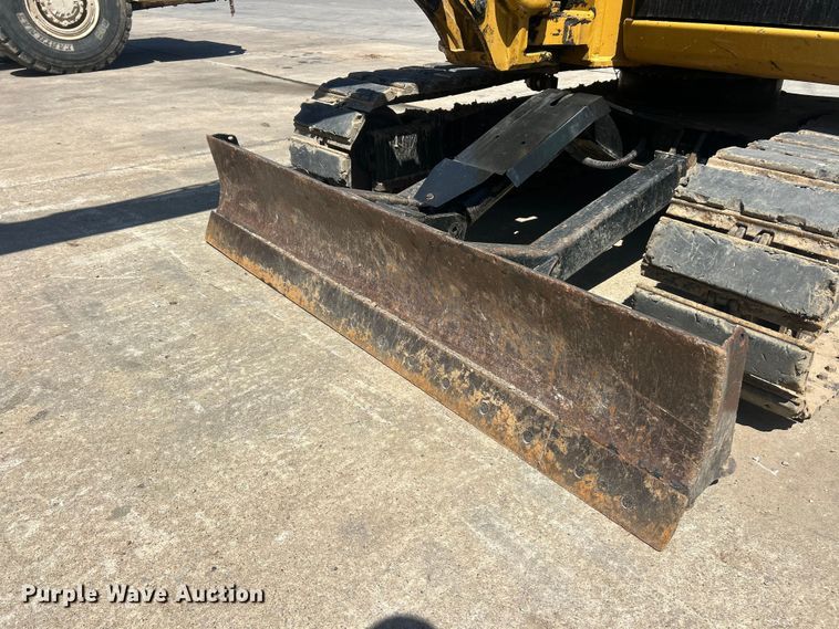 image for item FC2633 2018 Caterpillar 308E2CR mini excavator