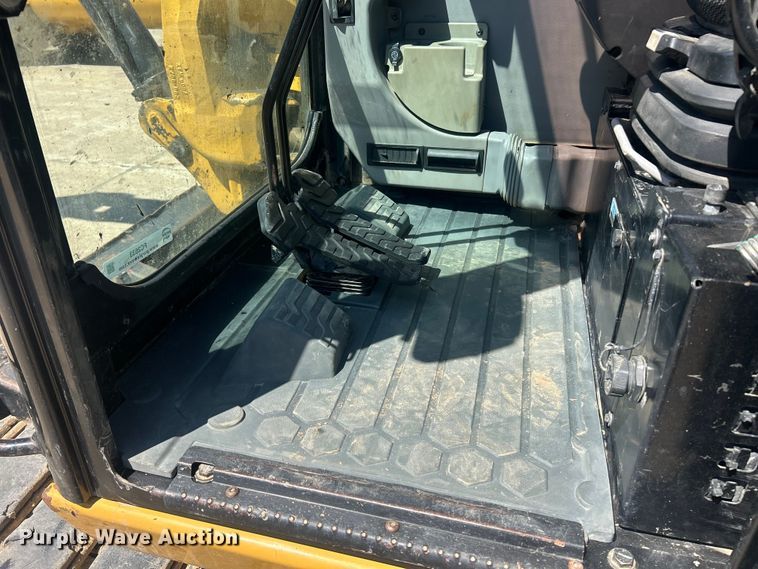 image for item FC2633 2018 Caterpillar 308E2CR mini excavator