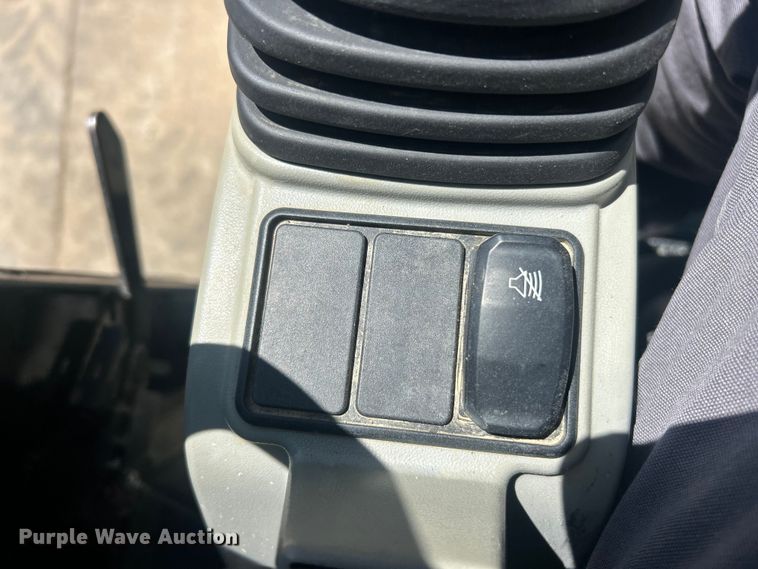 image for item FC2633 2018 Caterpillar 308E2CR mini excavator