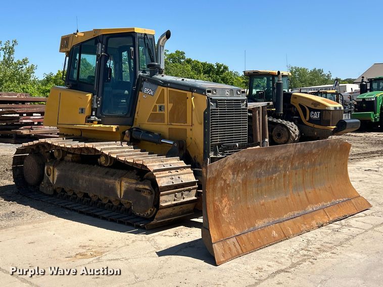 image for item FC2634 2012 John Deere 850K WLT dozer