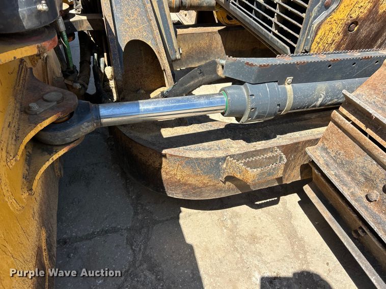 image for item FC2634 2012 John Deere 850K WLT dozer