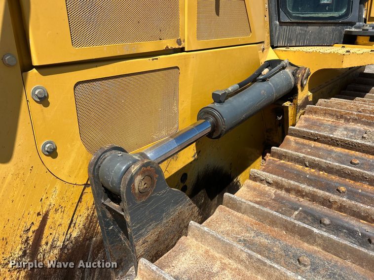 image for item FC2634 2012 John Deere 850K WLT dozer