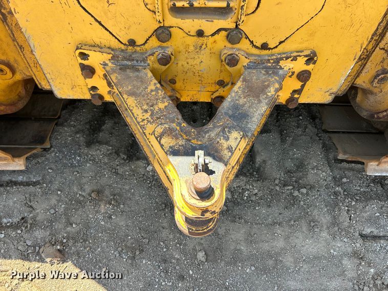 image for item FC2634 2012 John Deere 850K WLT dozer