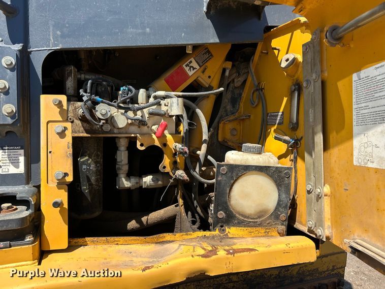 image for item FC2634 2012 John Deere 850K WLT dozer
