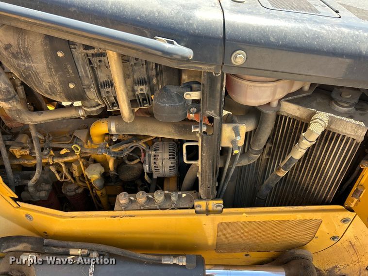 image for item FC2634 2012 John Deere 850K WLT dozer