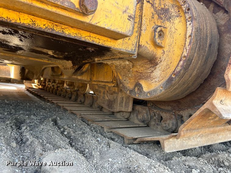 image for item FC2634 2012 John Deere 850K WLT dozer