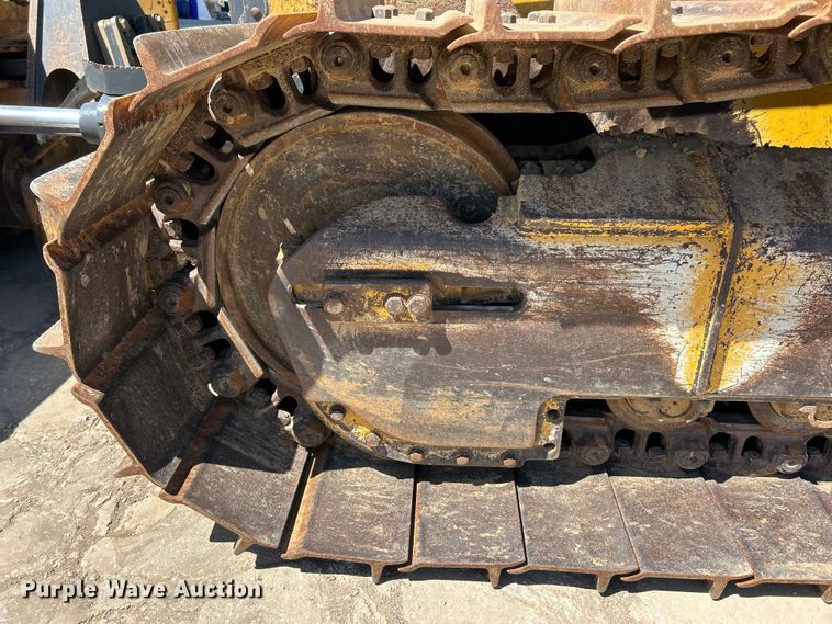 image for item FC2634 2012 John Deere 850K WLT dozer