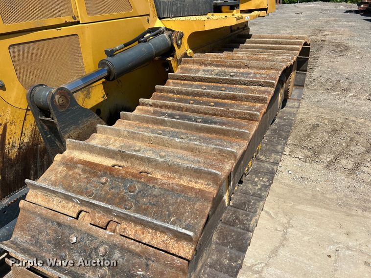 image for item FC2634 2012 John Deere 850K WLT dozer