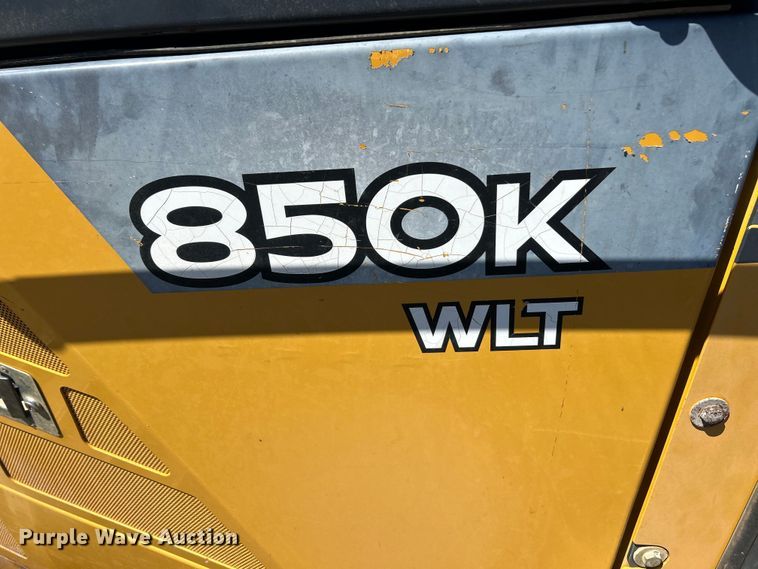 image for item FC2634 2012 John Deere 850K WLT dozer